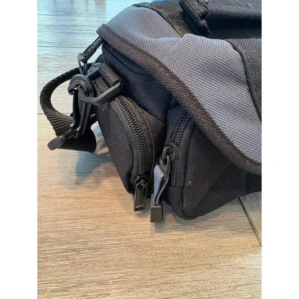 Tamrac Camera Bag‎ Compact DSLR Point and Shoot Black Gray Padded